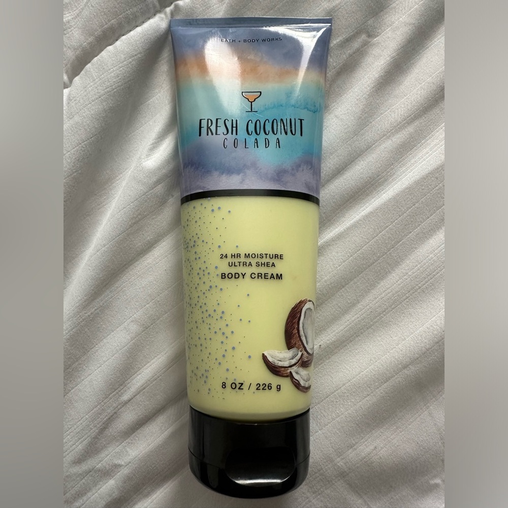 🌟NWT🌟 Bath & Body Works - Fresh Coconut Colada Body Cream